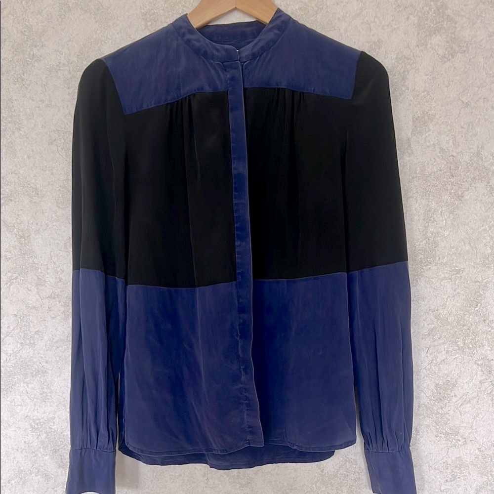 Diane Von‎ Furstenberg Blue and Black Long Sleeve Blouse